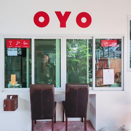 Oyo 1163 Eden Hostel Phuket Exteriör bild